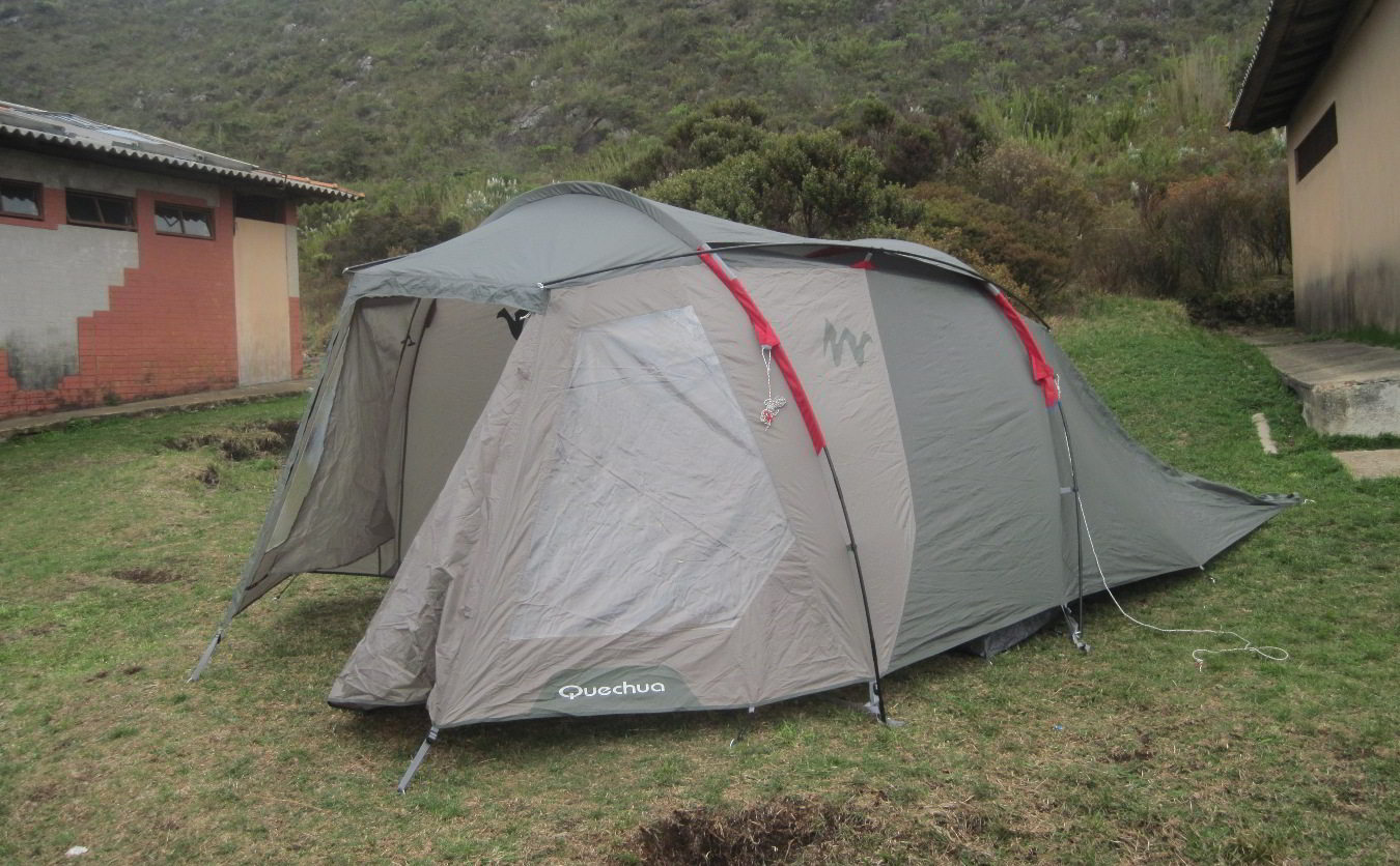 Camping am Pico da Bandeira.