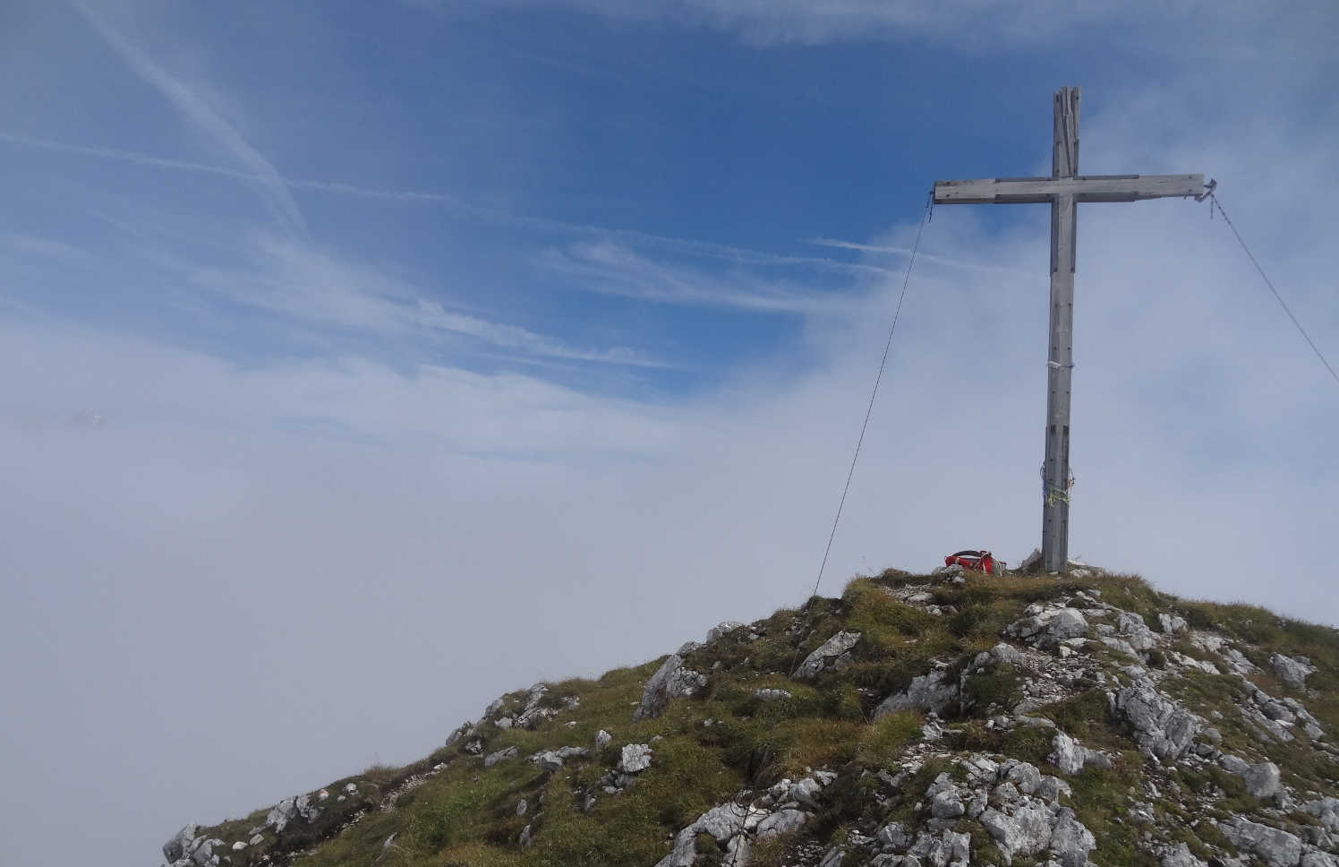 Das Gipfelkreuz des Predigtstein im Wetterstein.