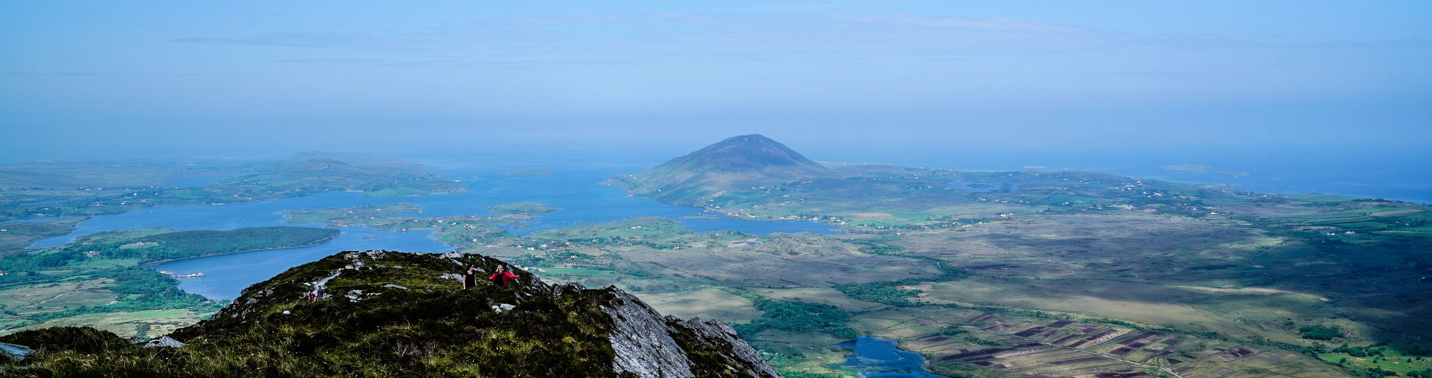 Der Blick über den Connemara Nationalpark.