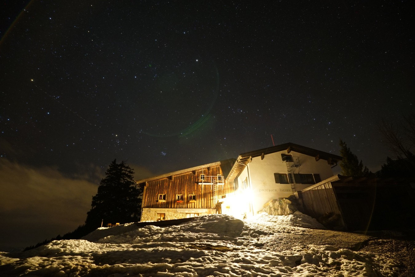Sternenhimmel über der Priener Hütte.