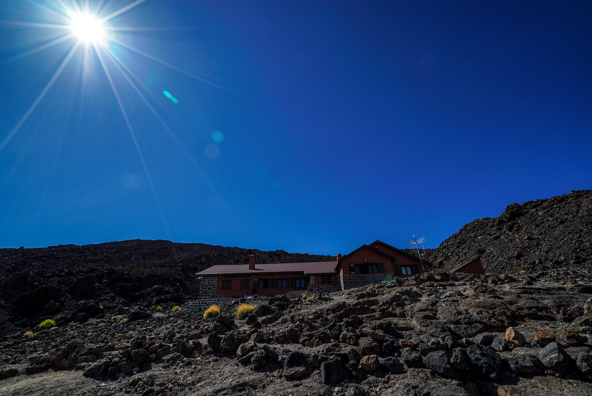 Das Refugio Altavista am Pico del Teide auf Teneriffa.