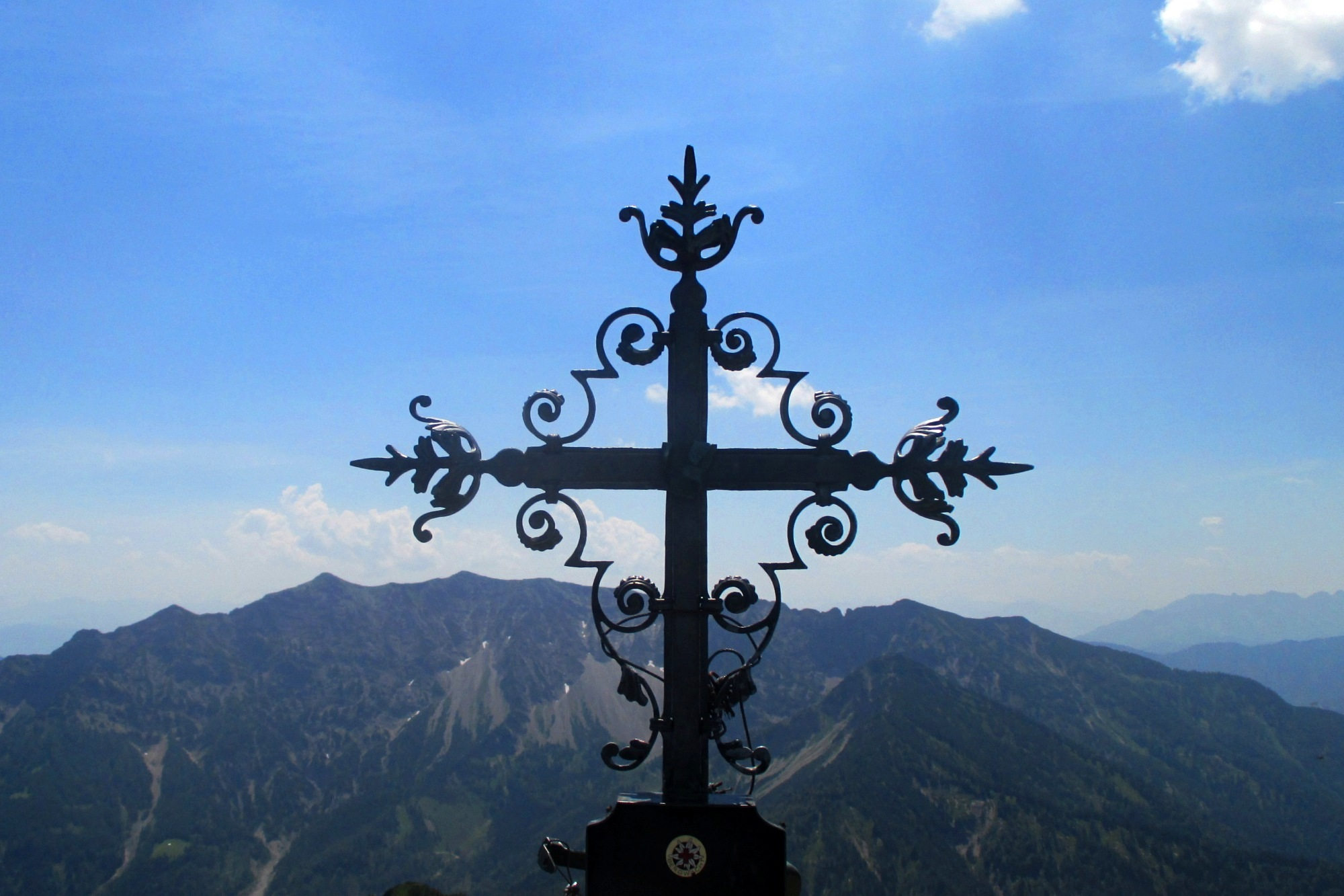 Das Gipfelkreuz der Auerspitz.