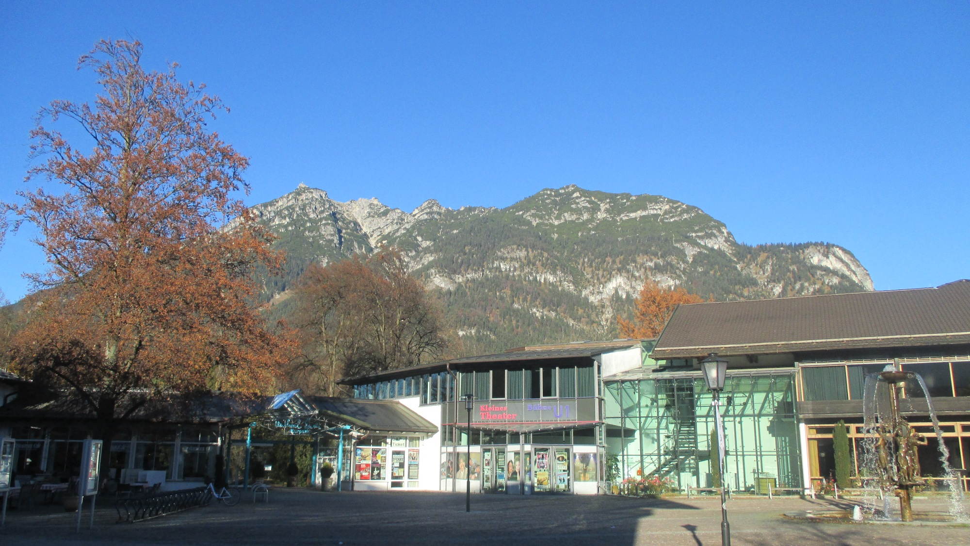Der Blick von Garmisch-Partenkirchen zur Kramerspitze.