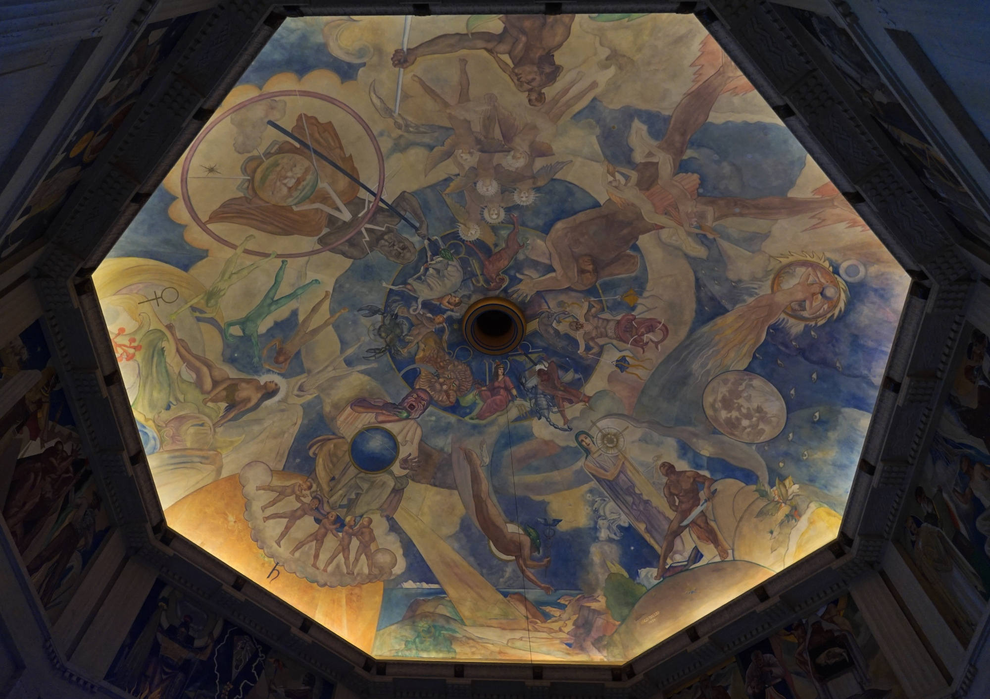 Die Deckenmalerei in der zentralen Rotunde des Griffith-Observatoriums.