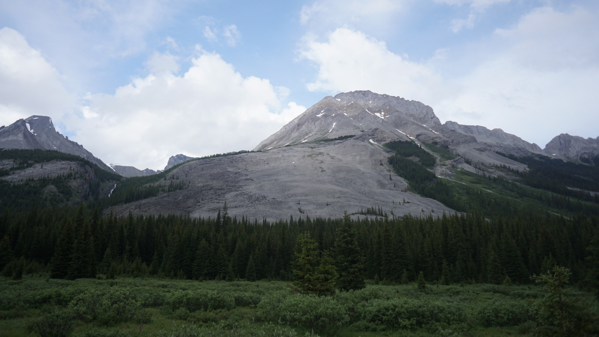 Der Mount Mercer in den Kanadischen Rockies.