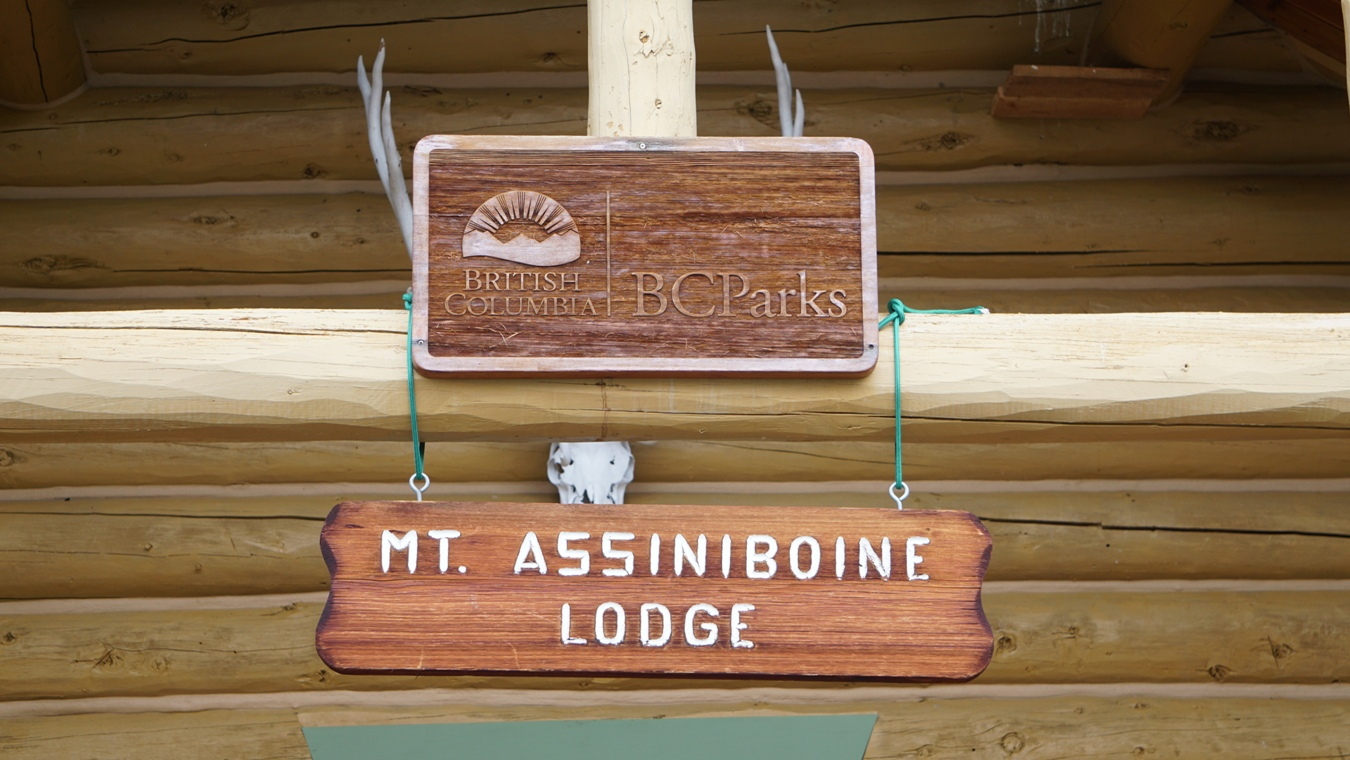 Die Mount Assiniboine Lodge in den Kanadischen Rockies.