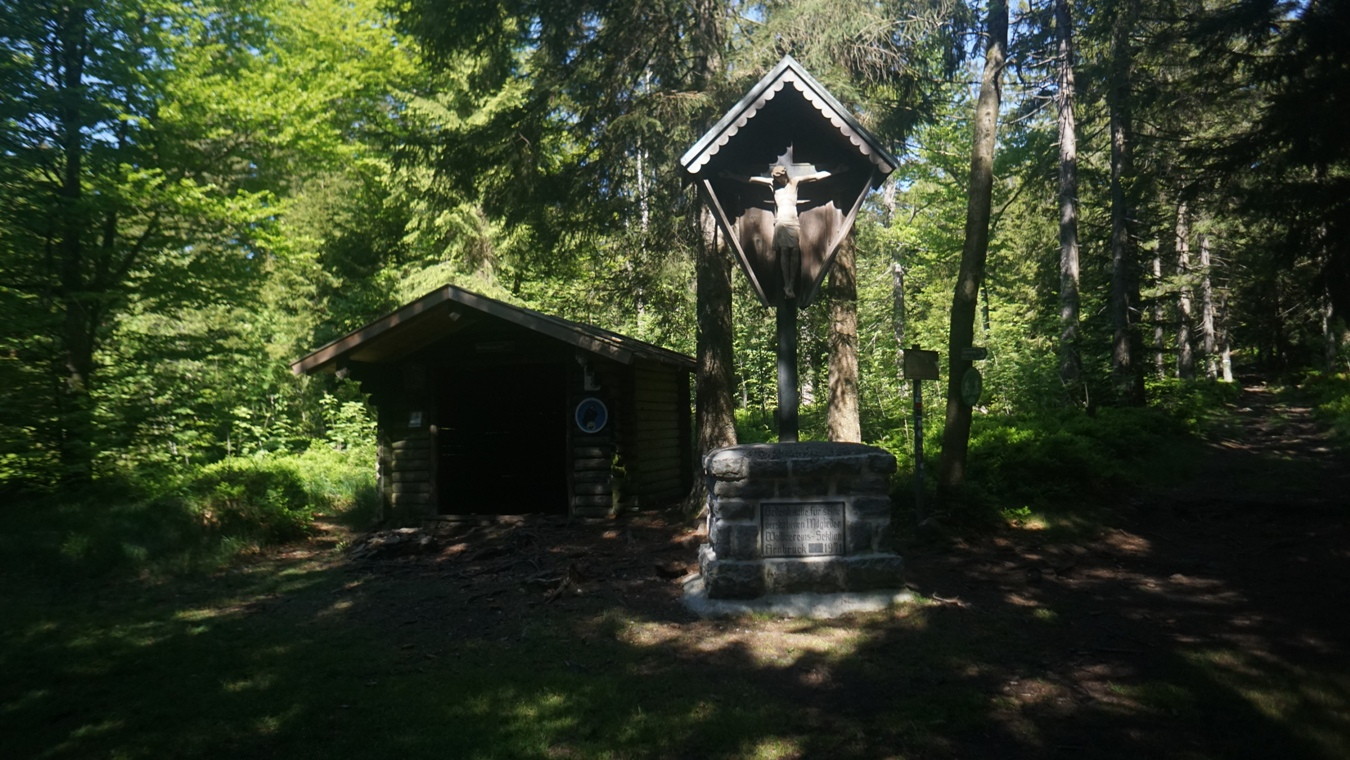 Das Waldwiesmarterl im Bayerischen Wald.