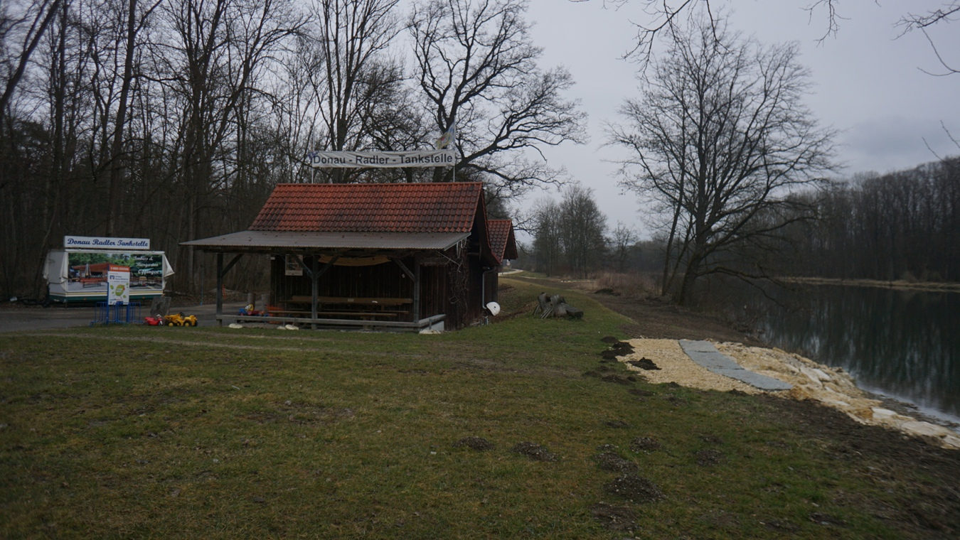 Die Radler-Tankstelle bei Offingen.