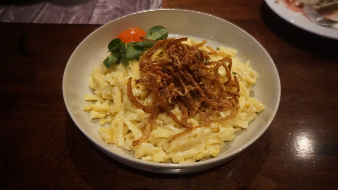 Kässpätzle vom Brauereigasthof zur Münz in Günzburg.