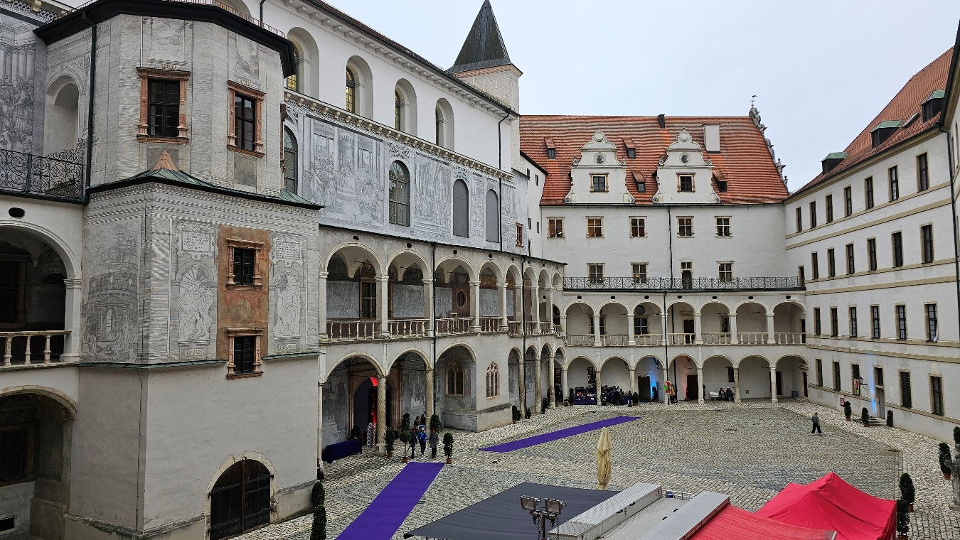 Der Innenhof des Schlosses in Neuburg an der Donau.